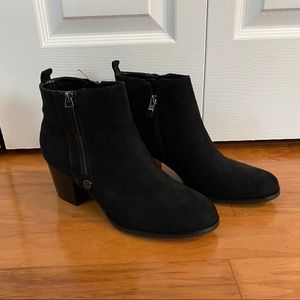 ✨Black High Heeled Boots✨